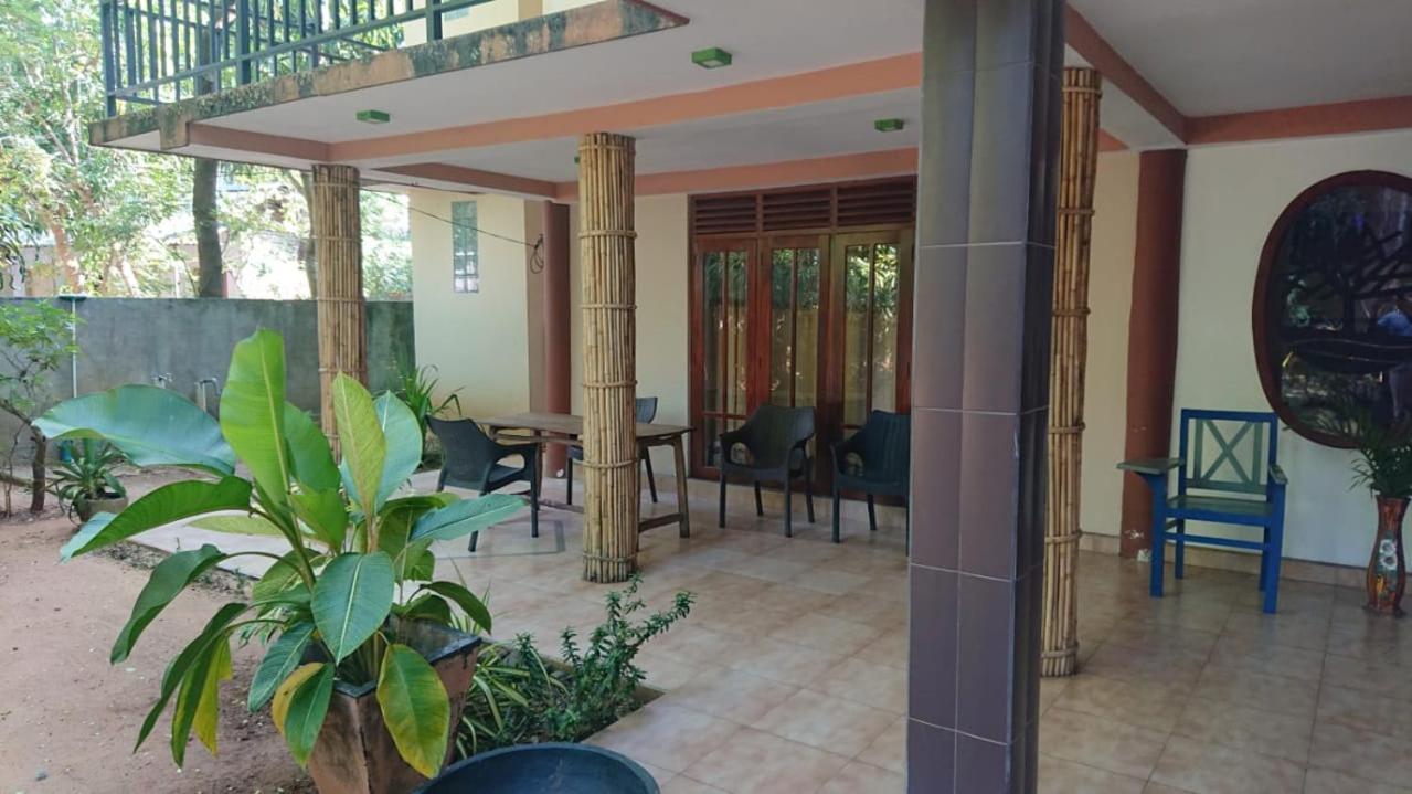 Leopard City Hostel Yala 蒂瑟默哈拉默 外观 照片
